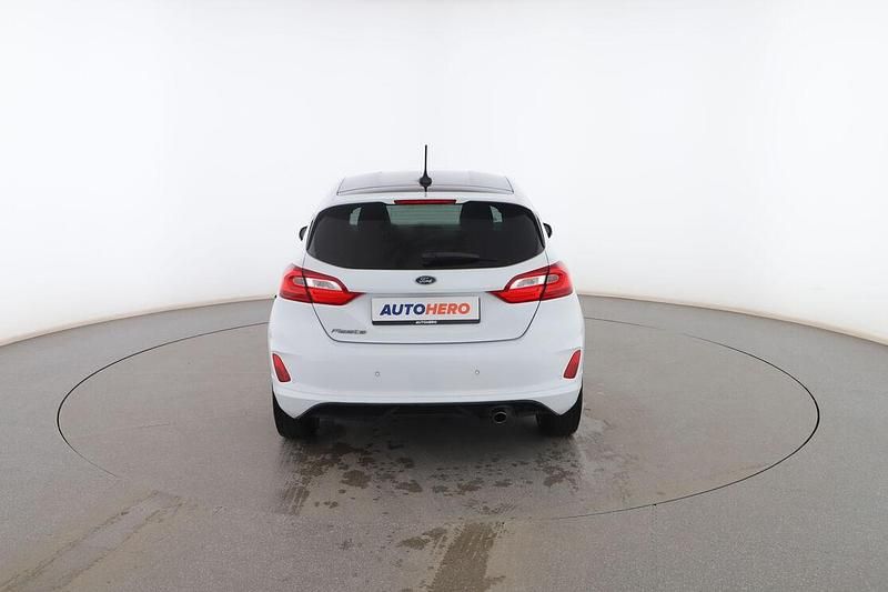 Usado Ford Fiesta ST-Line 95 CV (69 kW) 2019 Blanco Utilitario