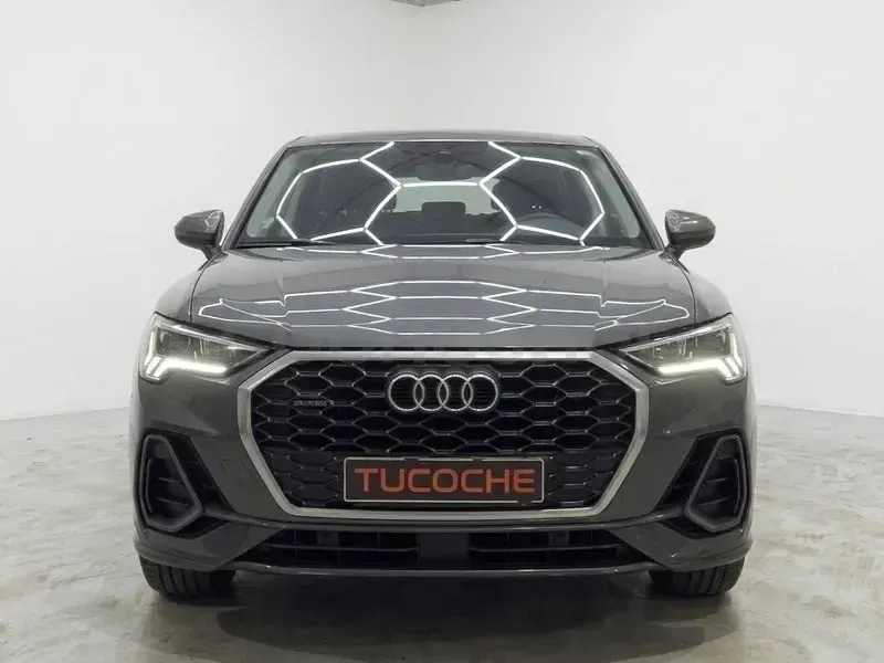 Usado Audi Q3 Sportback Advanced 245 CV (180 kW) 2022 Gris / plata SUV