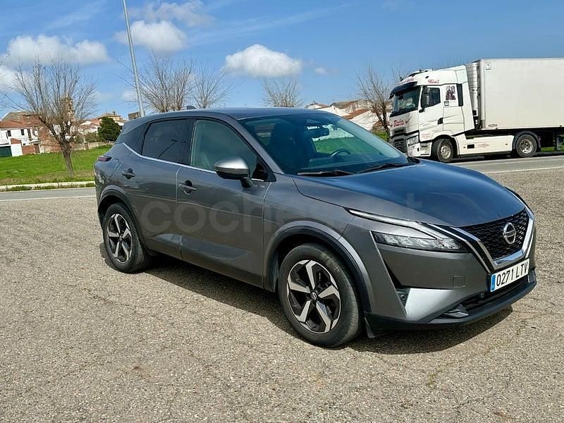 Usado Nissan Qashqai N-Connecta 140 CV (102 kW) 2021 Gris / plata SUV
