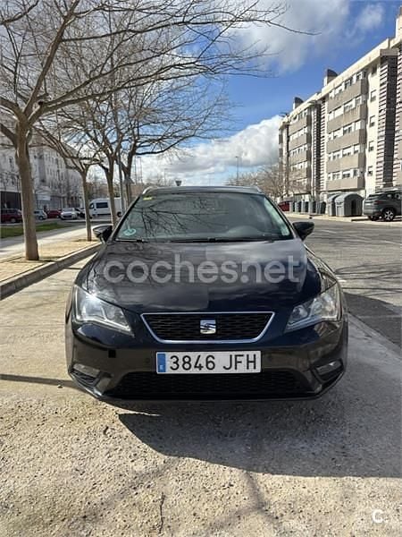 Usado Seat Leon ST CONNECT 125 CV (91 kW) 2015 Negro Familiar