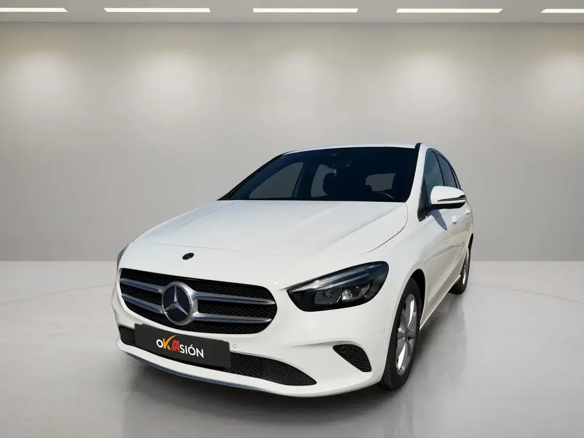 Usado Mercedes B180 116 CV (85 kW) 2019 Blanco Utilitario