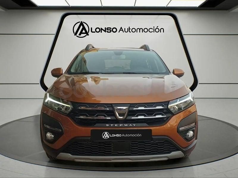 Usado Dacia Sandero Expression 91 CV (66 kW) 2022 Naranja Berlina