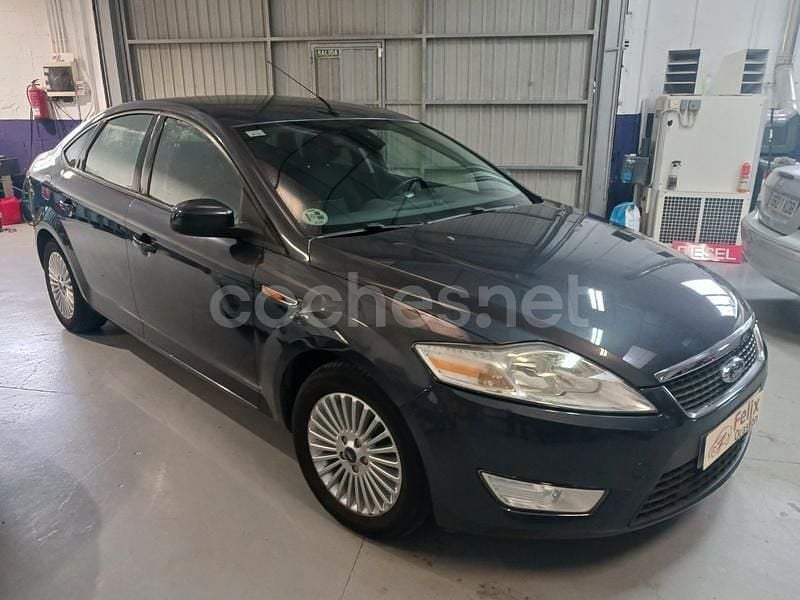 Usado Ford Mondeo 125 CV (91 kW) 2010 Negro Berlina