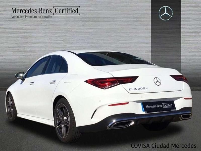 Usado Mercedes CLA200 AMG line 150 CV (110 kW) 2023 Blanco polar Berlina