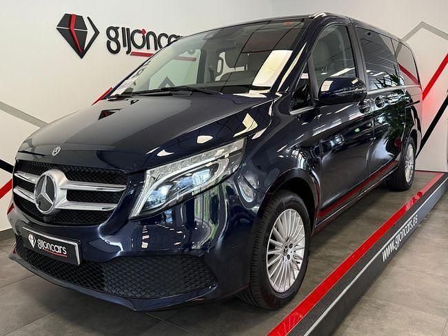 Usado Mercedes V220 Avantgarde 163 CV (119 kW) 2019 Azul Monovolumen