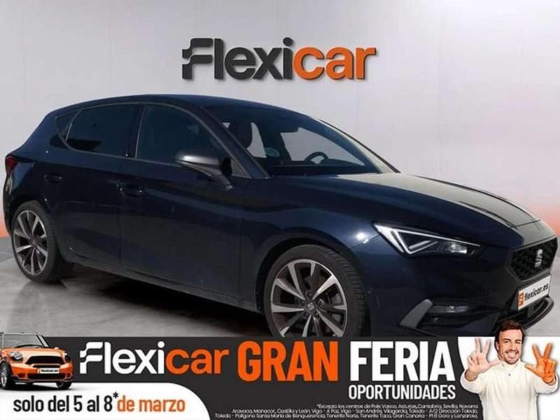 Usado Seat Leon FR 150 CV (110 kW) 2022 Negro Utilitario