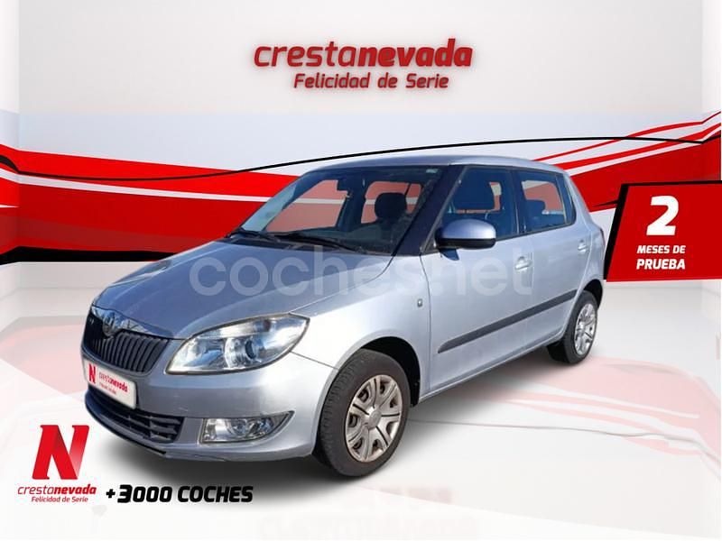 Gris / plata Usado 2011 Skoda Fabia Berlina | 6490 € (Precio justo) - Imagen 1/4