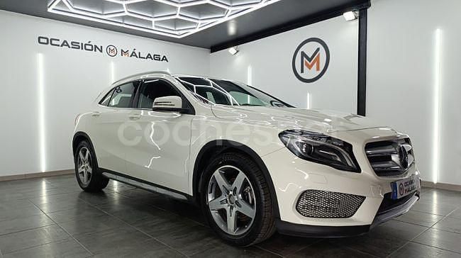 Usado Mercedes GLA180 AMG line 122 CV (89 kW) 2016 Blanco SUV