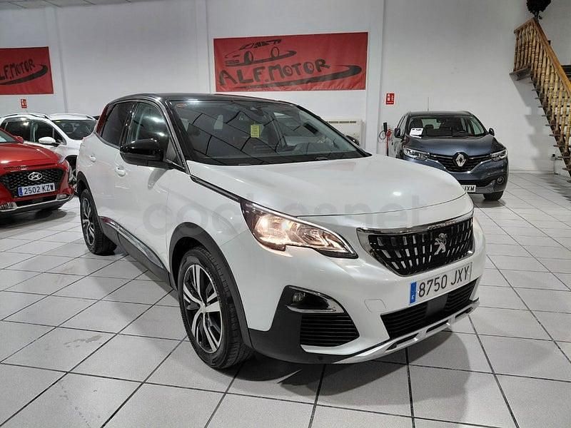 Usado Peugeot 3008 Allure 120 CV (88 kW) 2017 Blanco SUV