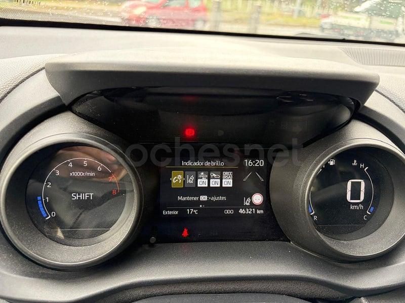 Usado Toyota Yaris 125 CV (91 kW) 2023 Blanco Utilitario