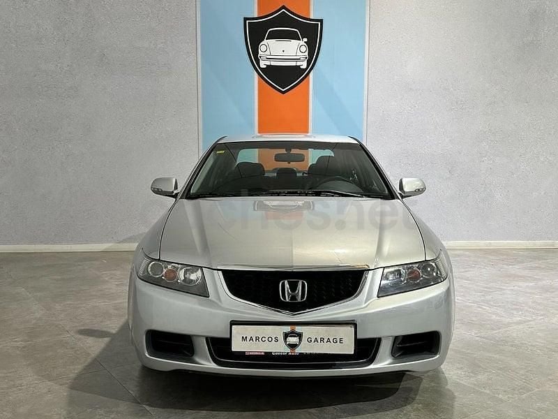 Usado Honda Accord Sport 140 CV (102 kW) 2004 Gris / plata Berlina