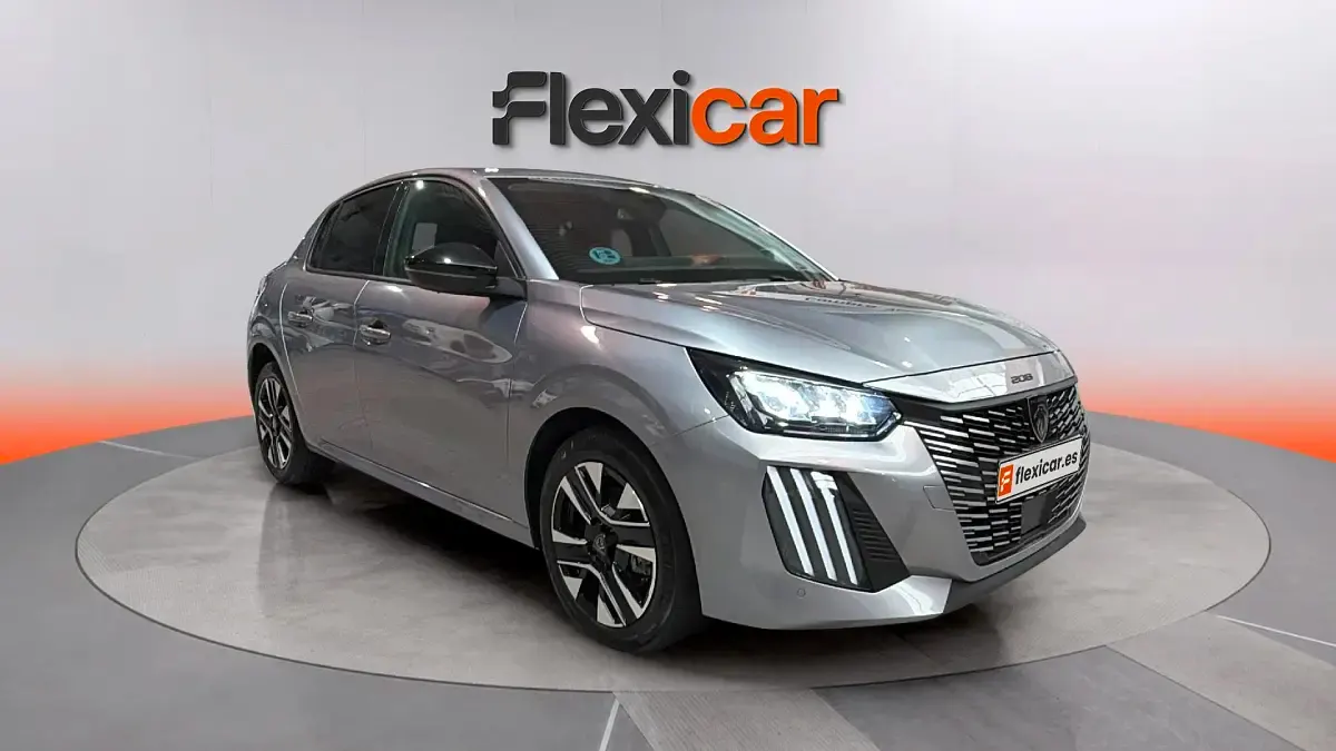 Usado Peugeot 208 Allure 101 CV (74 kW) 2025 Utilitario