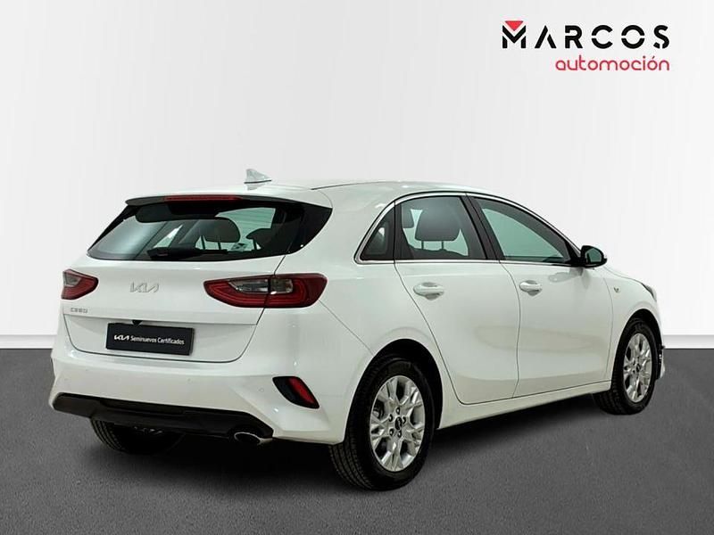 Usado Kia Ceed 120 CV (88 kW) 2024 Otro Utilitario