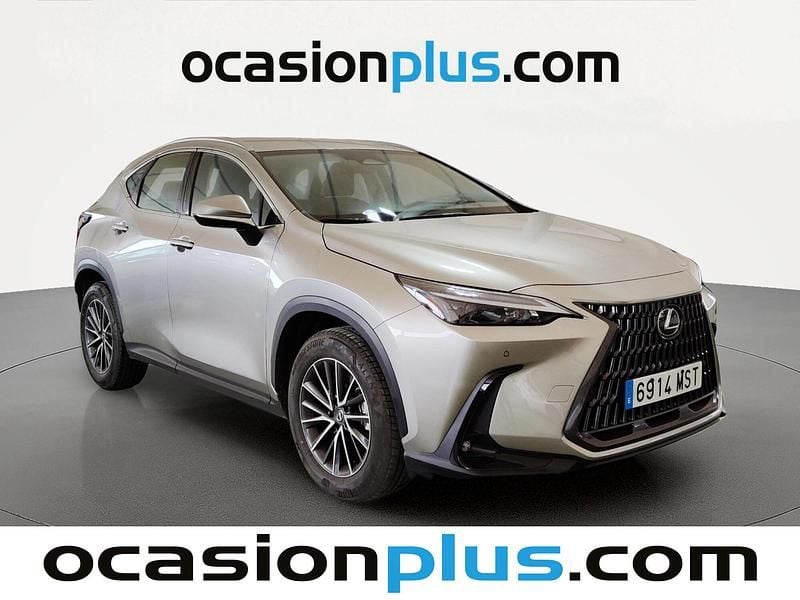 Usado Lexus NX350h 242 CV (177 kW) 2024 Gris Recogida