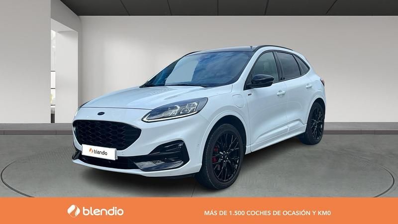 Usado Ford Kuga ST-Line X 225 CV (165 kW) 2023 Blanco SUV