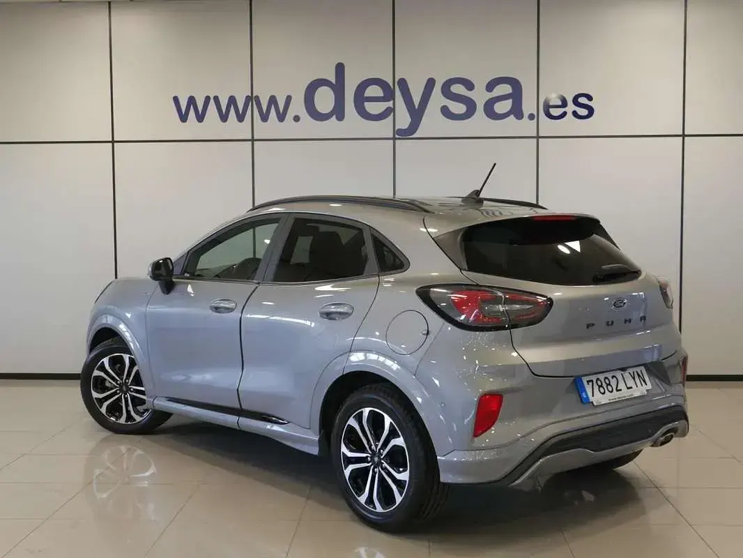 Usado Ford Puma ST-Line 120 CV (88 kW) 2022 Plateado SUV