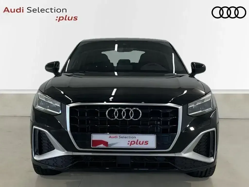 Usado Audi Q2 Ambiente 150 CV (110 kW) 2024 Negro SUV