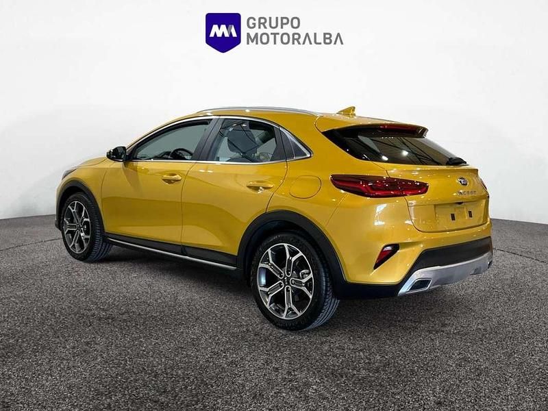 Usado Kia XCeed 160 CV (117 kW) 2021 Amarillo SUV