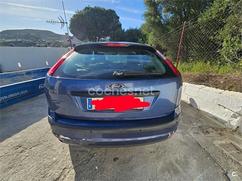 Używany Ford Focus Trend 100 KM (73 kW) 2005 Niebieski Sedan/Limuzyna