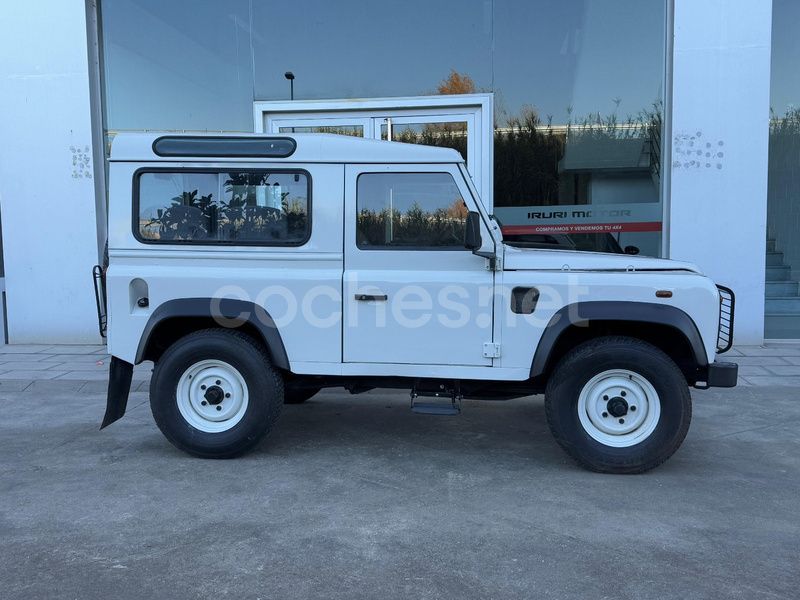Blanco Usado 2002 Land Rover Defender S SUV | 22.999 € - Imagen 1/4