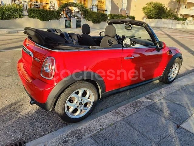 Usado Mini Cooper Cabriolet 122 CV (89 kW) 2011 Rojo Descapotable