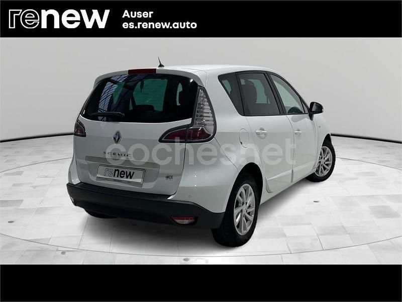 Usado Renault Scénic III LIMITED 130 CV (95 kW) 2015 Blanco Monovolumen