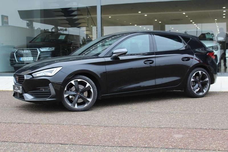 Usado Cupra Leon 150 CV (110 kW) 2024 Negro Utilitario