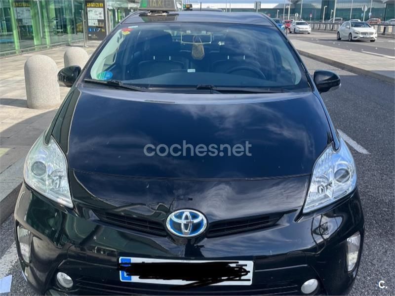 Negro Usado 2015 Toyota Prius Advance Utilitario | 4900 € (Precio justo) - Imagen 1/1