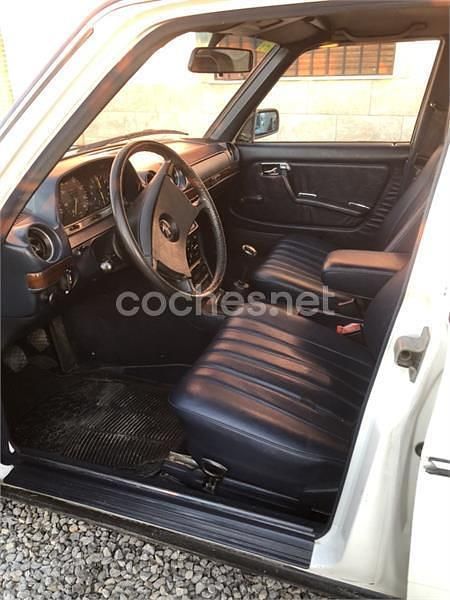Usado Mercedes E300 136 CV (100 kW) 1993 Blanco Berlina