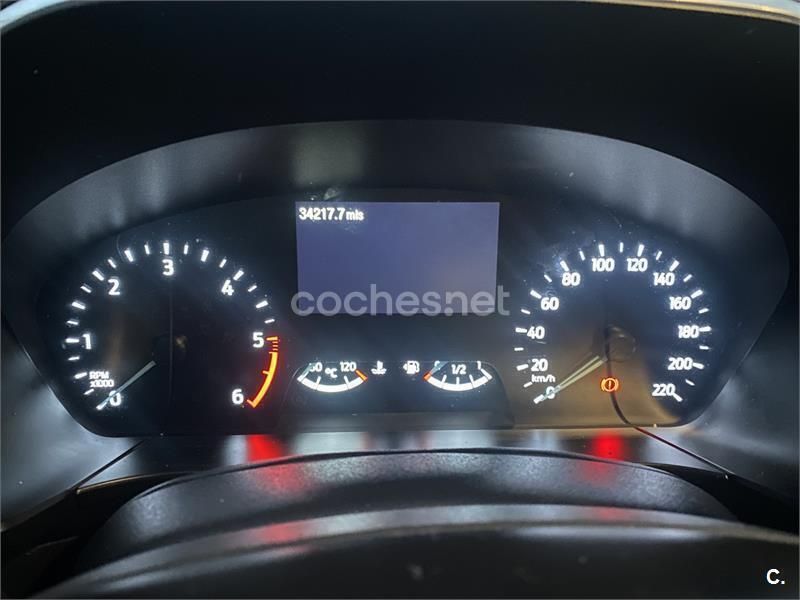 Gris / plata Usado 2021 Ford Kuga Trend SUV | 22.000 € (Precio justo) - Imagen 1/4