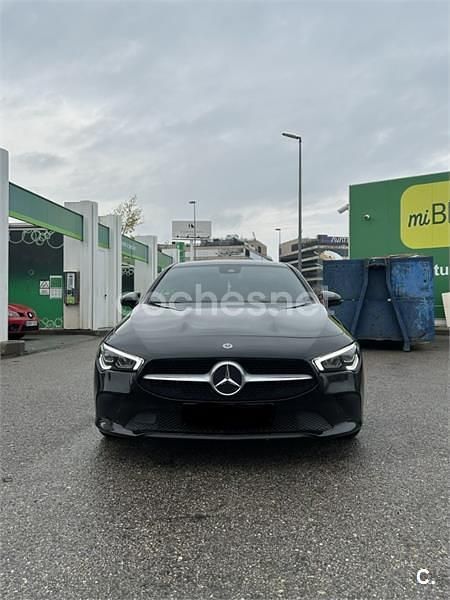 Usado Mercedes CLA200 Shooting Brake 150 CV (110 kW) 2020 Negro Familiar
