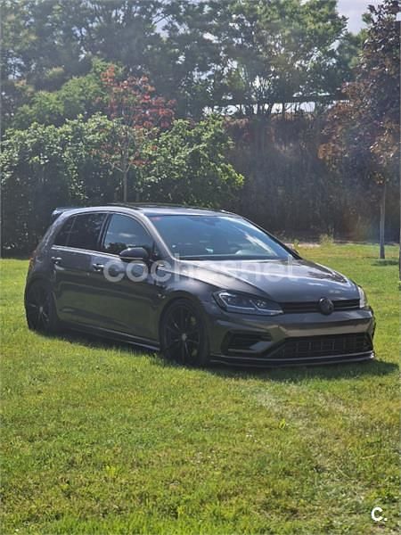 Usado VW Golf VII R 310 CV (228 kW) 2018 Gris / plata Berlina