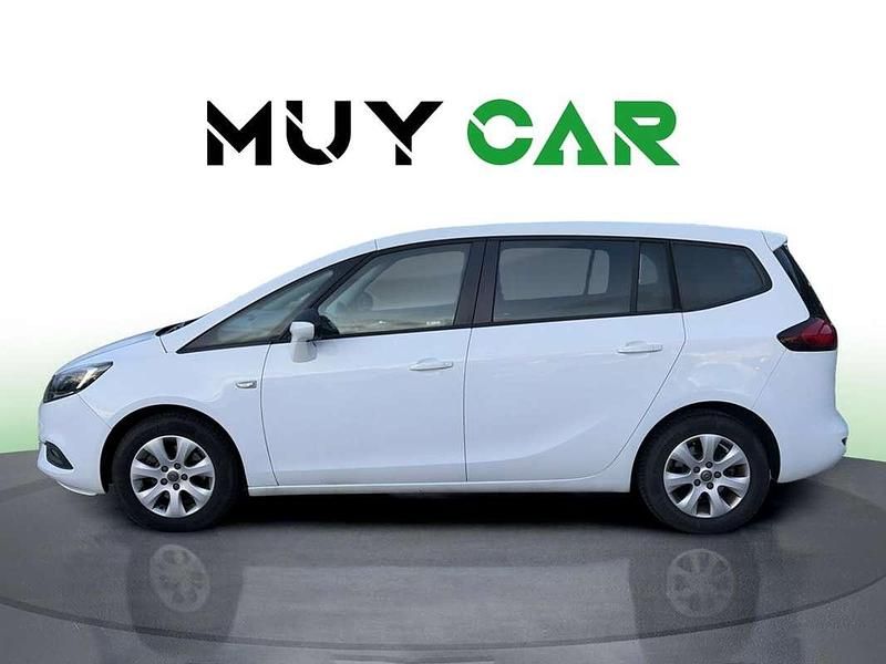 Usado Opel Zafira Family 140 CV (102 kW) 2018 Blanco Monovolumen