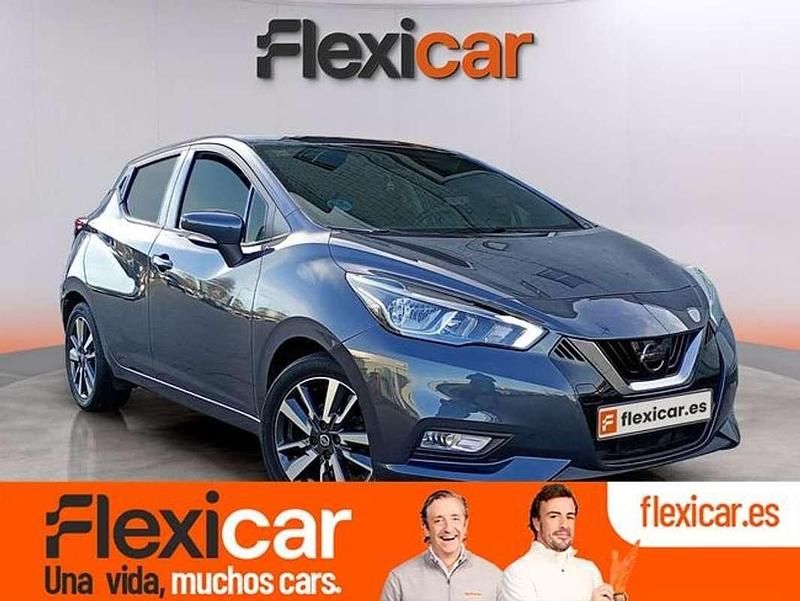 Usado Nissan Micra Acenta 90 CV (66 kW) 2018 Gris Utilitario