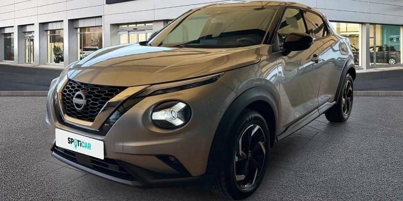 Gris Usado 2023 Nissan Juke N-Connecta SUV | 19.700 € (Un poco caro) - Imagen 1/4