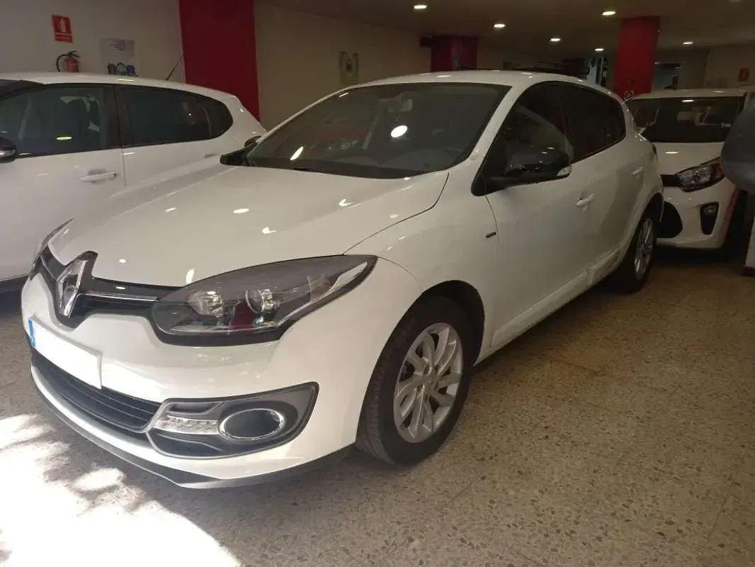 Usado Renault Mégane IV LIMITED 95 CV (69 kW) 2016 Blanco Utilitario