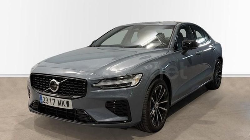 Usado Volvo S60 Ultimate 455 CV (334 kW) 2023 Gris / plata Berlina