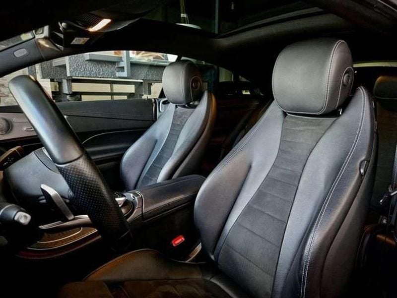 Usado Mercedes E400 340 CV (250 kW) 2020 Negro Coupe