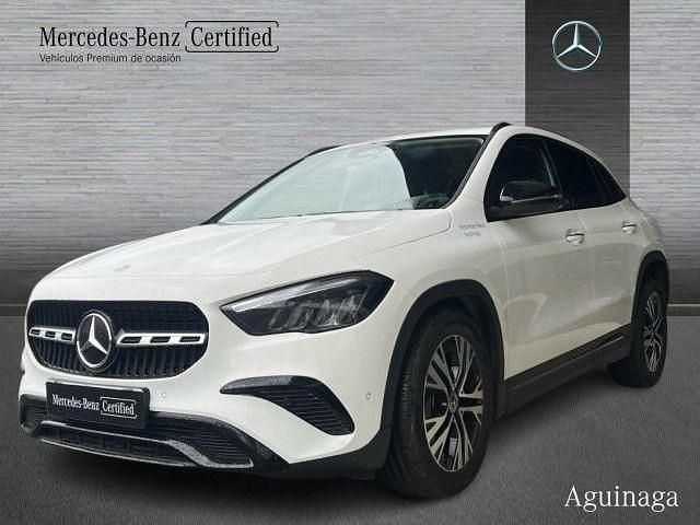 Usado Mercedes GLA200 Progressive 150 CV (110 kW) 2025 Blanco polar SUV