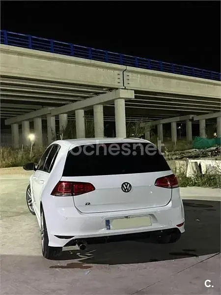 Usado VW Golf VII Sportline 105 CV (77 kW) 2015 Blanco Berlina
