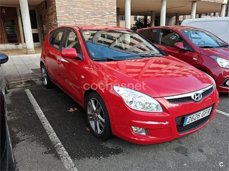 Rojo Usado 2008 Hyundai i30 Classic Berlina | 3100 € (Precio justo) - Imagen 1/4
