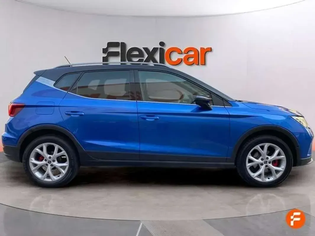 Usado Seat Arona FR 110 CV (80 kW) 2022 Azul SUV