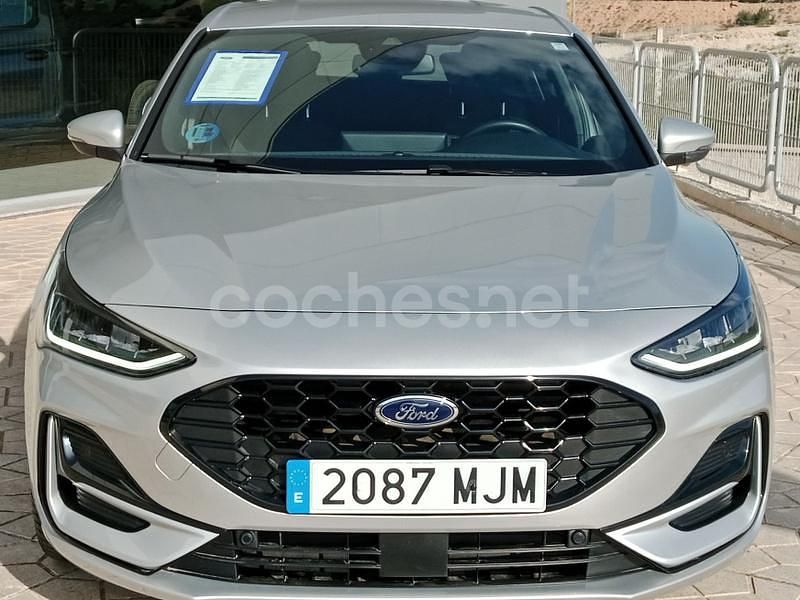 Usado Ford Focus ST-Line X 125 CV (91 kW) 2023 Gris / plata Berlina