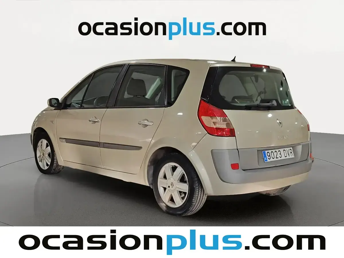 Usado Renault Scenic E-Tech Dynamique 111 CV (81 kW) 2006 Beige Monovolumen