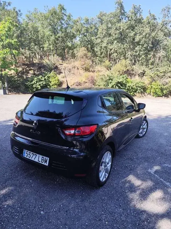 Usado Renault Clio LIMITED 91 CV (66 kW) 2020 Negro Utilitario