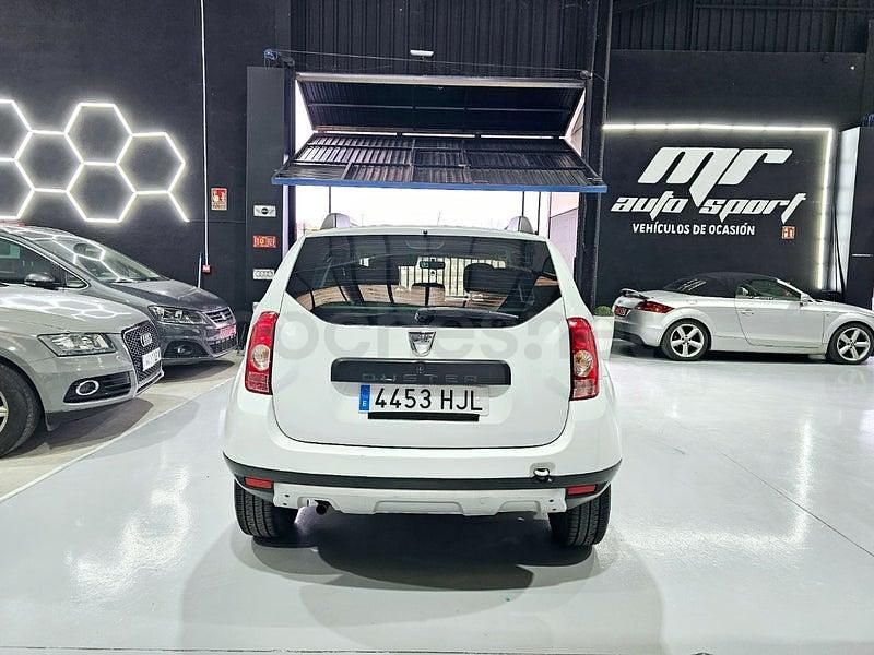 Usado Dacia Duster Ambiance 105 CV (77 kW) 2012 Blanco SUV