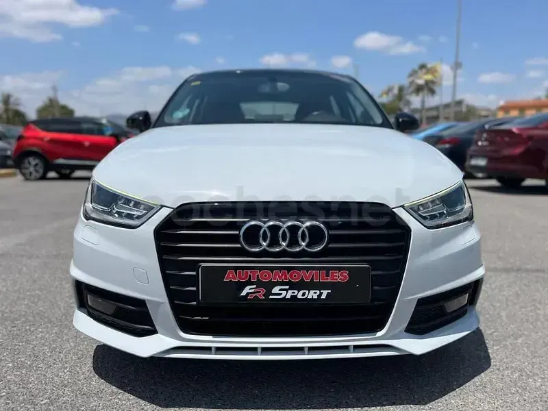 Usado Audi A1 Sportback Attraction 95 CV (69 kW) 2015 Blanco Utilitario