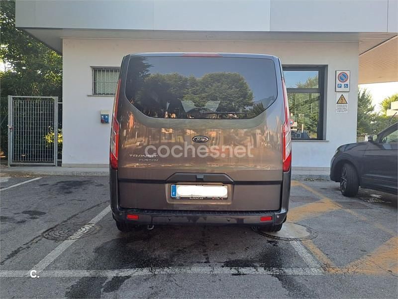 Usado Ford Transit Custom Nugget 170 CV (125 kW) 2022 Gris / plata Monovolumen