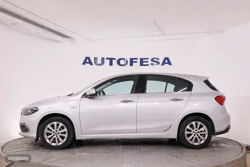 Usado Fiat Tipo Lounge 120 CV (88 kW) 2017 Plateado