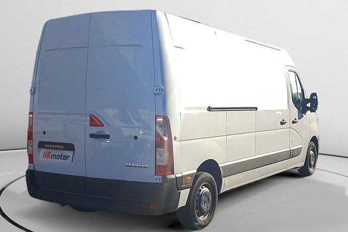 Usado Renault Master 135 CV (99 kW) 2022 Berlina